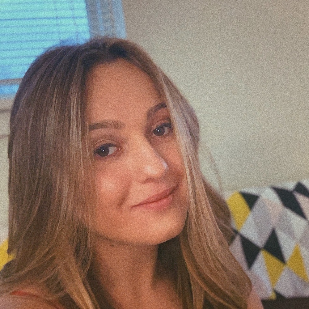 Meet your Posher, Carly